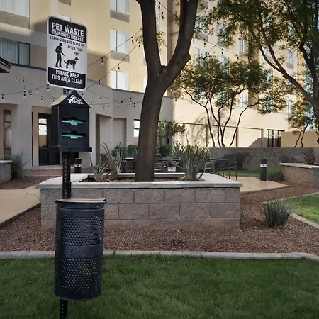 Courtyard Phoenix North / Happy Valley